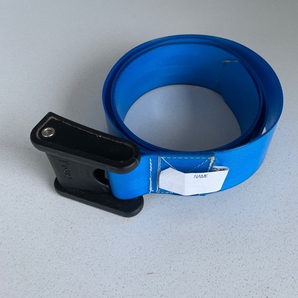 POSEY Adult Care E-Z Clean Polyurethane-Coated Webbing Transfer Belt / Gait Belt - Picture 1 of 4